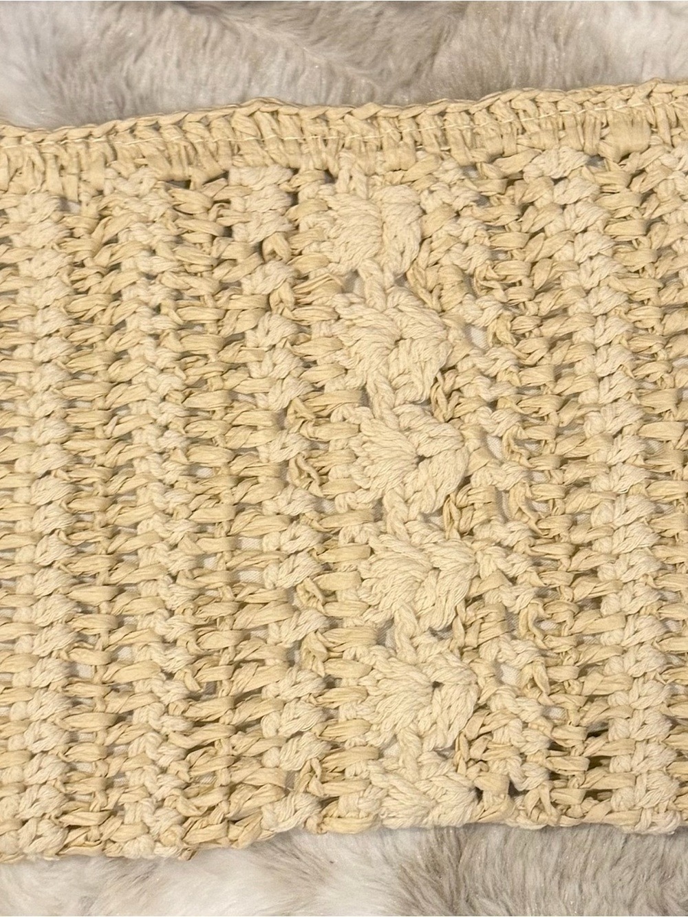 Handwoven Paper Straw Crochet Clutch Bag with Tassel - Picture 4 of 6